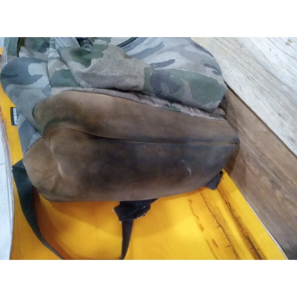 Jansport Camouflage Camo Backpack Leather Suede Bottom Grunge 90's Street Wear.